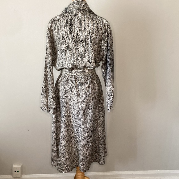 Vintage Neiman Marcus Black Creme Herringbone print dress size 10 - Picture 3 of 9